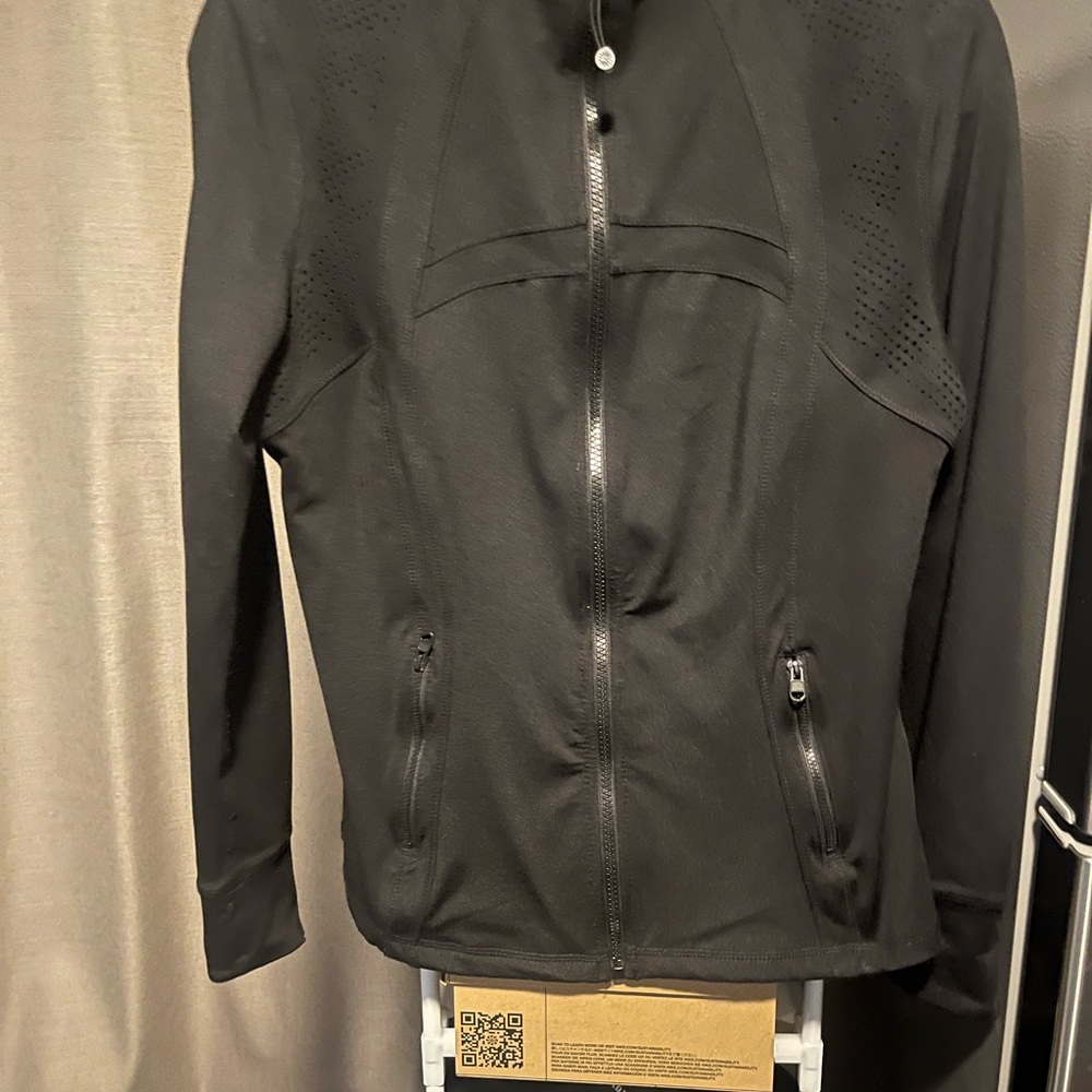 Stylish Black Athletic Jacket